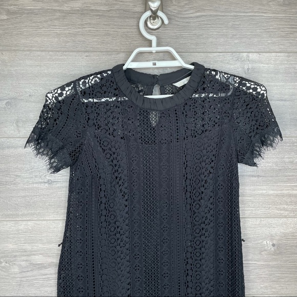3/$25🛍️ LC Lauren Conrad Short Sleeve Lace Dress - Picture 2 of 11